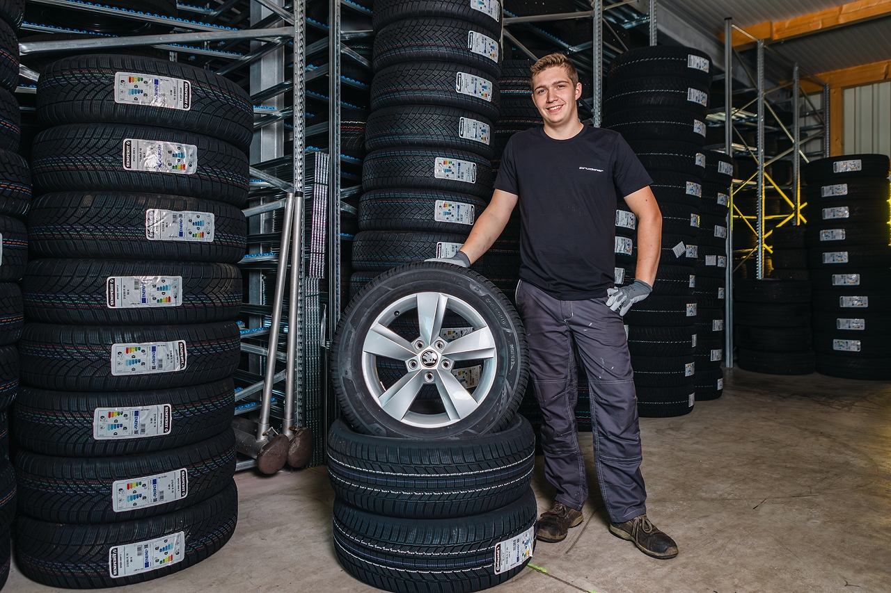 Reifenhotel bei Pruckner